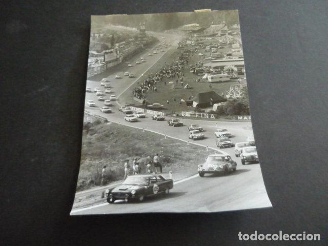 Fotograf&iacute;a antigua: XXIV HORAS DE FRANCORCHAMPS 1964 AUTOMOVILISMO ANTIGUA FOTOGRAFIA ORIGINAL 18 X 13 CM