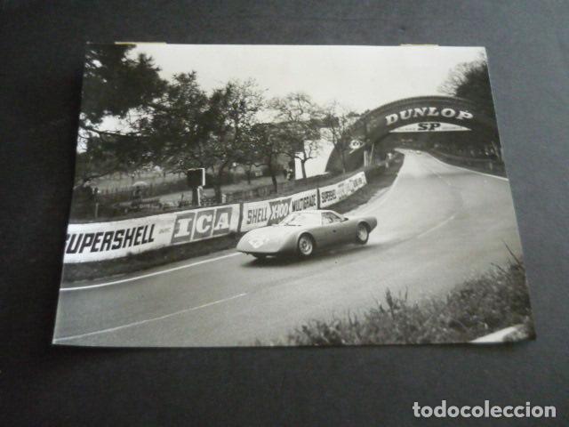 Fotografia antica: 24 HORAS DE LE MANS 1964 AUTOMOVILISMO ANTIGUA FOTOGRAFIA ORIGINAL 18 X 13 CM