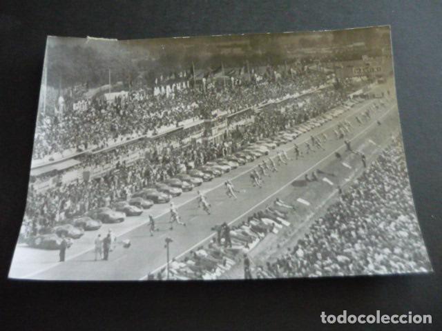 Fotografia antica: 24 HORAS DE LEMANS 1963 CARRERA AUTOMOVILISMO ANTIGUA FOTOGRAFIA ORIGINAL 15 X 20 CM