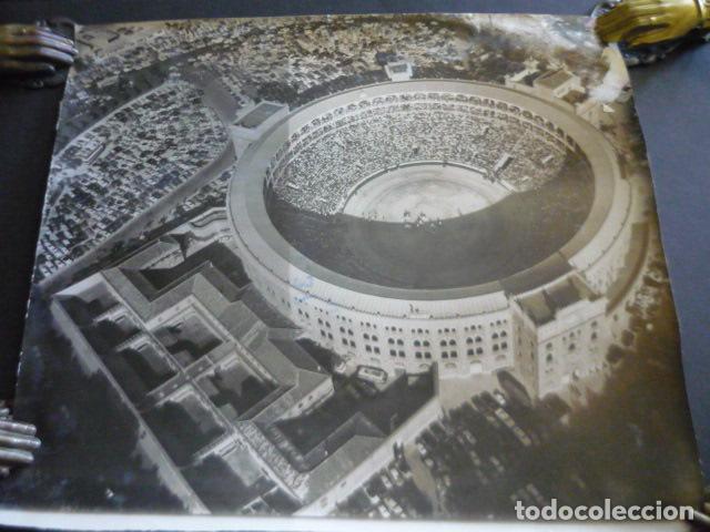 Fotograf&iacute;a antigua: MADRID PLAZA DE TOROS DE LAS VENTAS VISTA AEREA ANTIGUA FOTOGRAFIA ORIGINAL 24 X 29 CM