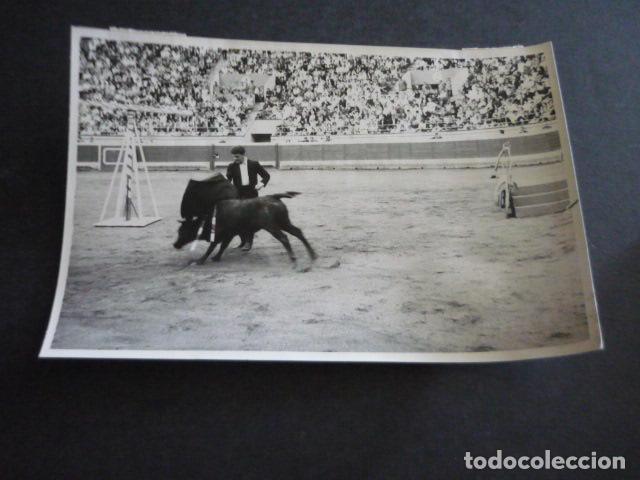 Antique Photography: FESTIVAL TAURINO DE RADIO BILBAO EN BILBAO 1963 ANTIGUA FOTOGRAFIA ORIGINAL 12 X 18 CM