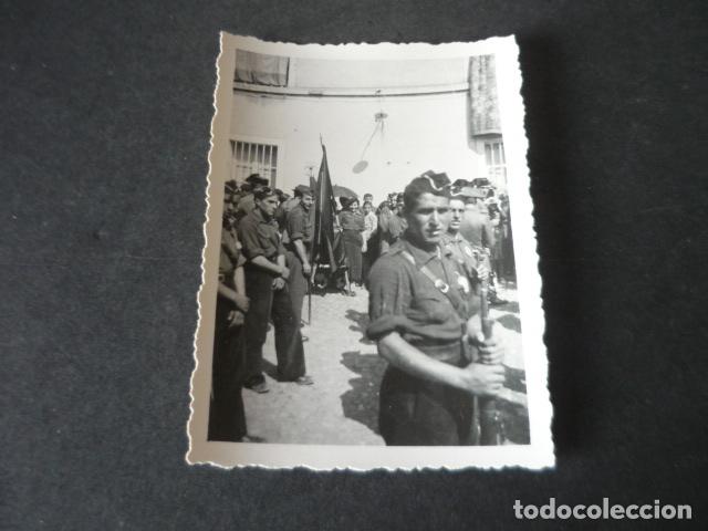 Fotografia antiga: TORO ZAMORA DESFILE GUERRA CIVIL ANTIGUA FOTOGRAFIA 6,5 X 9 CM