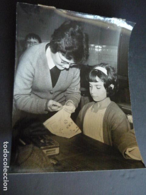 Photographie ancienne: HORCAJUELO DE LA SIERRA MADRID ESCUELA NACIONAL MAESTRA ANTIGUA FOTOGRAFIA ORIGINAL 18 X 24 CM