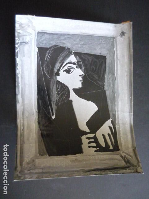 Fotograf&iacute;a antigua: BARCELONA EXPOSICION DEL PINTOR PABLO PICASSO 1969 SEGU&Iacute; FOT. ANTIGUA FOTOGRAFIA ORIGINAL 18 X 24 CM