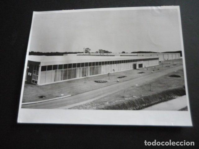 Fotografia antica: NORWICH INGLATERRA FABRICA DE AUTOMOVILES LOTUS ANTIGUA FOTOGRAFIA ORIGINAL 15 X 20 CM