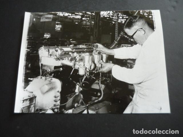 Fotografia antica: FABRICACION AUTOMOVIL JAGUAR ANTIGUA FOTOGRAFIA ORIGINAL 15 X 20 CM