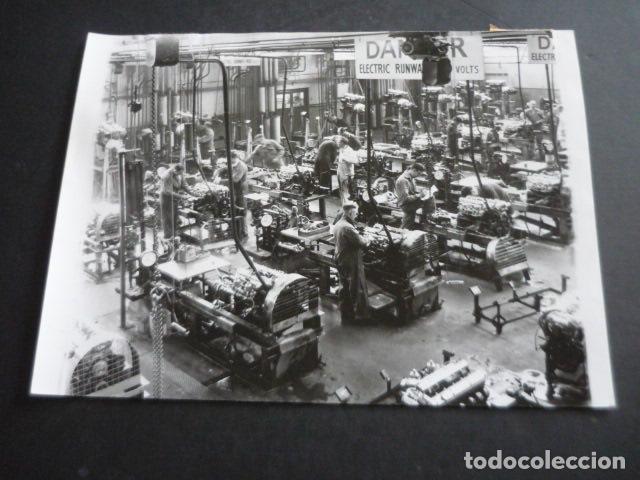Fotografia antica: FABRICACION AUTOMOVIL JAGUAR ANTIGUA FOTOGRAFIA ORIGINAL 15 X 20 CM