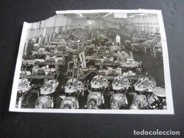 Fotografia antica: FABRICA AUTOMOVIL JAGUAR ANTIGUA FOTOGRAFIA ORIGINAL 15 X 20 CM