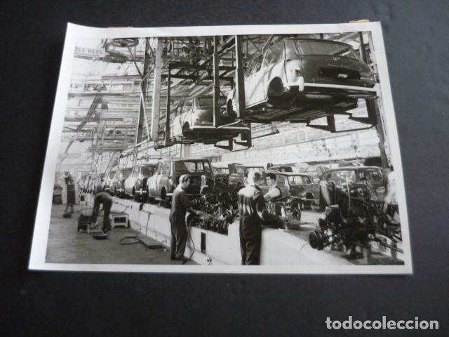 Fotografia antiga: FABRICA AUTOMOVIL AUSTIN EN BIRMINGHAM ANTIGUA FOTOGRAFIA ORIGINAL 15 X 20 CM