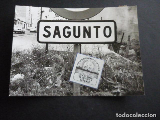 Alte Fotografie: SAGUNTO VALENCIA MANIFESTACION TRABAJADORES ALTOS HORNOS DEL MEDITERRANEO FOTOGRAFIA 18 X 13 CM