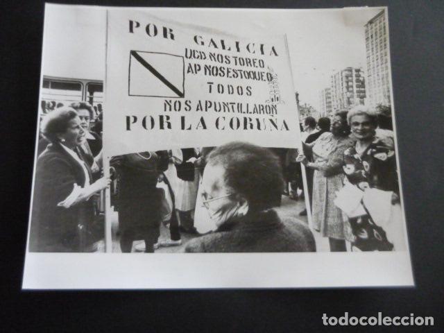 Fotografia antica: LA CORU&Ntilde;A MANIFESTACION DEMANDA CAPITALIDAD GALICIA FOTOGRAFIA 24 X 18 CM