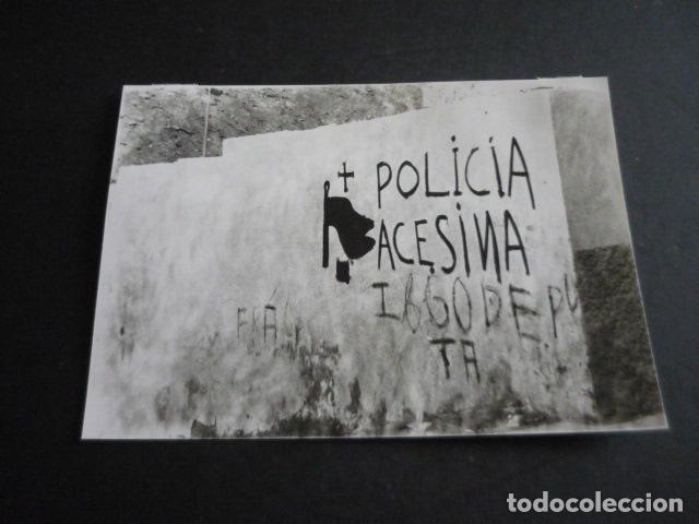 Antique Photography: LAS PALMAS DE GRAN CANARIA DISTRUBIOS POR MUERTE POR PASARSE CONTROL POLICIA 13 X 18 CM