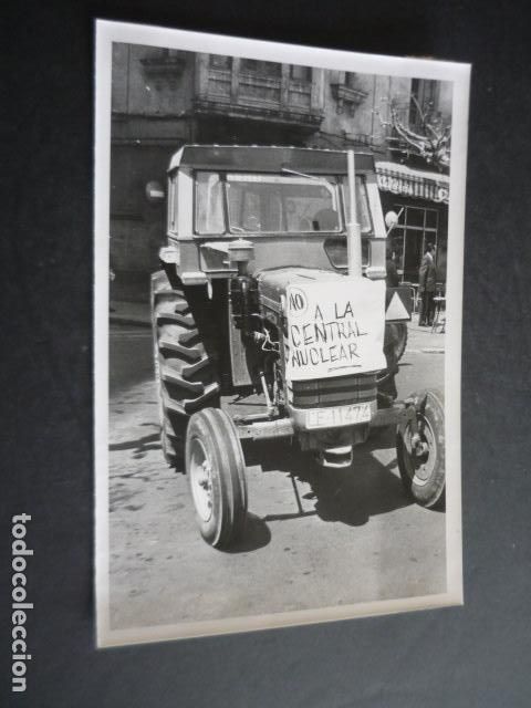 Antique Photography: LEON MANIFESTACION CONTRA CENTRAL NUCLEAR FOTOGRAFIA 13 X 18 CM GERARDO F. GABALDON FOTOGRAFO