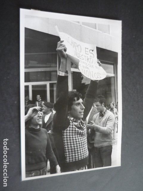 Antique Photography: LEON MANIFESTACION CONTRA CENTRAL NUCLEAR FOTOGRAFIA 13 X 18 CM GERARDO F. GABALDON FOTOGRAFO