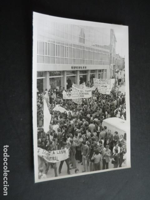 Antique Photography: LEON MANIFESTACION CONTRA CENTRAL NUCLEAR FOTOGRAFIA 13 X 18 CM GERARDO F. GABALDON FOTOGRAFO