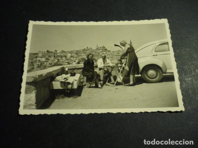 Fotografia antiga: TOLEDO TURISTAS COMIENDO EN MIRADOR ANTIGUA FOTOGRAFIA 6 X 9 CM