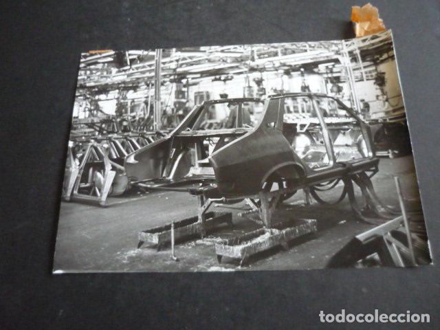 Fotografia antiga: CORDOBA ARGENTINA FABRICA DE AUTOMOVILES IKA RENAULT ANTIGUA FOTOGRAFIA ORIGINAL 18 X 12 CM