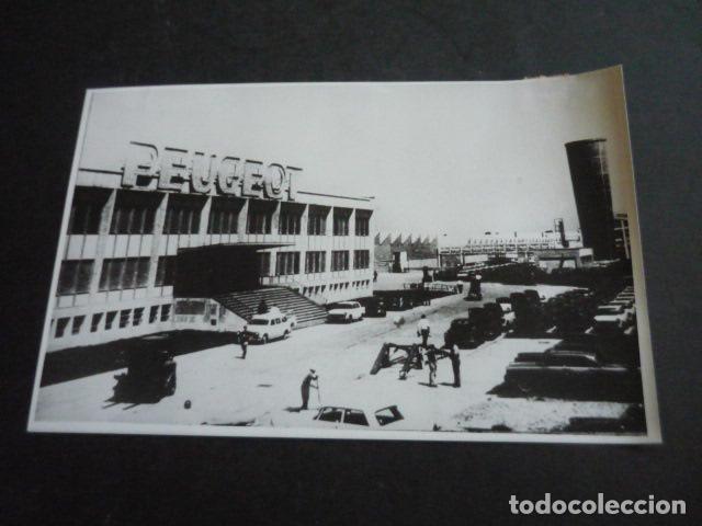 Fotograf&iacute;a antigua: BUENOS AIRES ARGENTINA FABRICA DE AUTOMOVILES PEUGEOT ANTIGUA FOTOGRAFIA ORIGINAL 18 X 12 CM