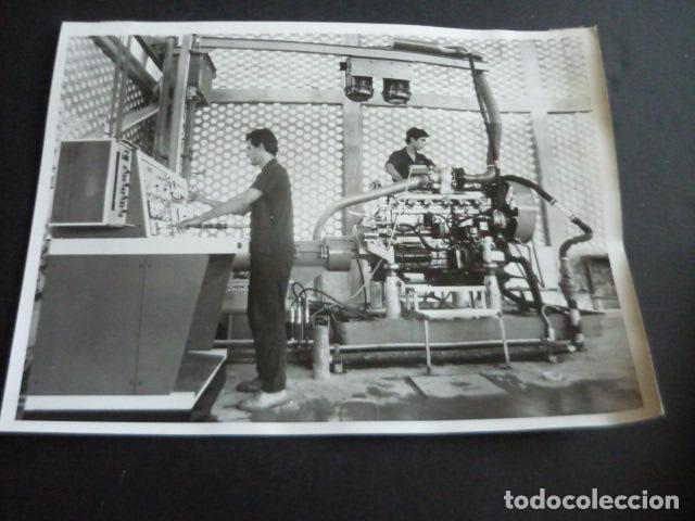 Fotograf&iacute;a antigua: VENEZUELA FABRICA DE AUTOMOVILES PEGASO ANTIGUA FOTOGRAFIA ORIGINAL 18 X 24 CM