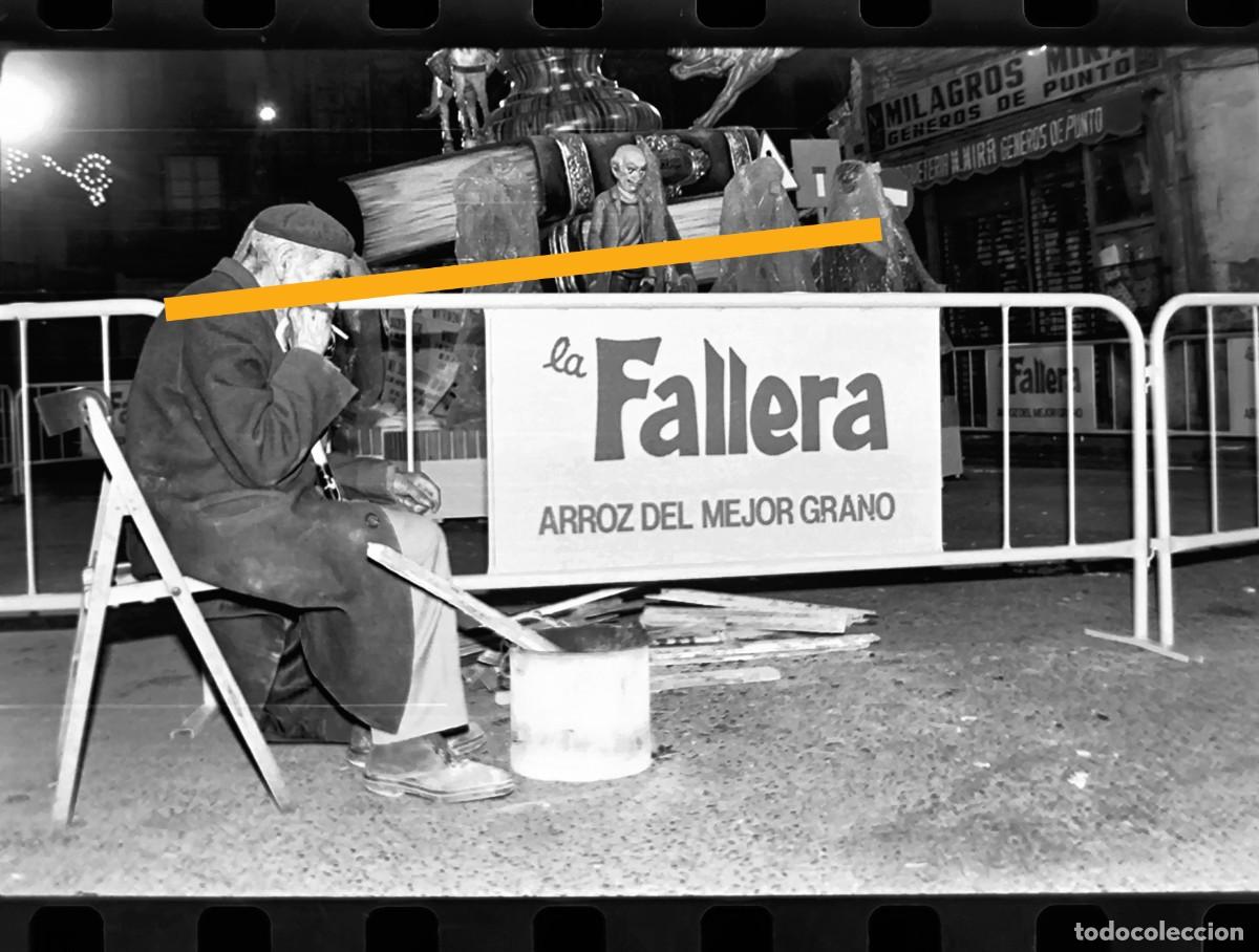 Photographie ancienne: Antiguo negativo de fotograf&iacute;a. Falla. Fallas de Valencia. A&ntilde;o 1988.