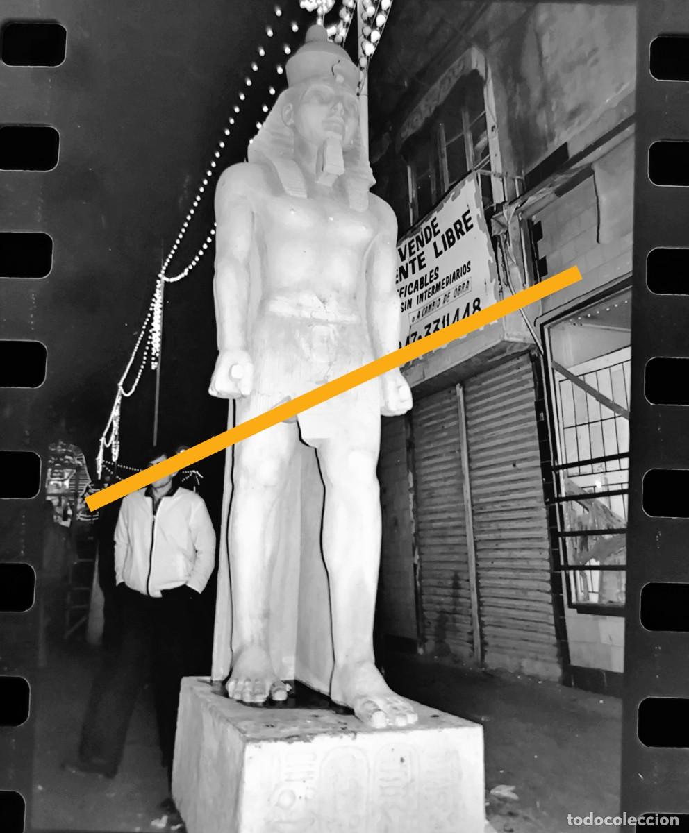Fotograf&iacute;a antigua: Antiguo negativo de fotograf&iacute;a. Fallas de Valencia. A&ntilde;o 1985