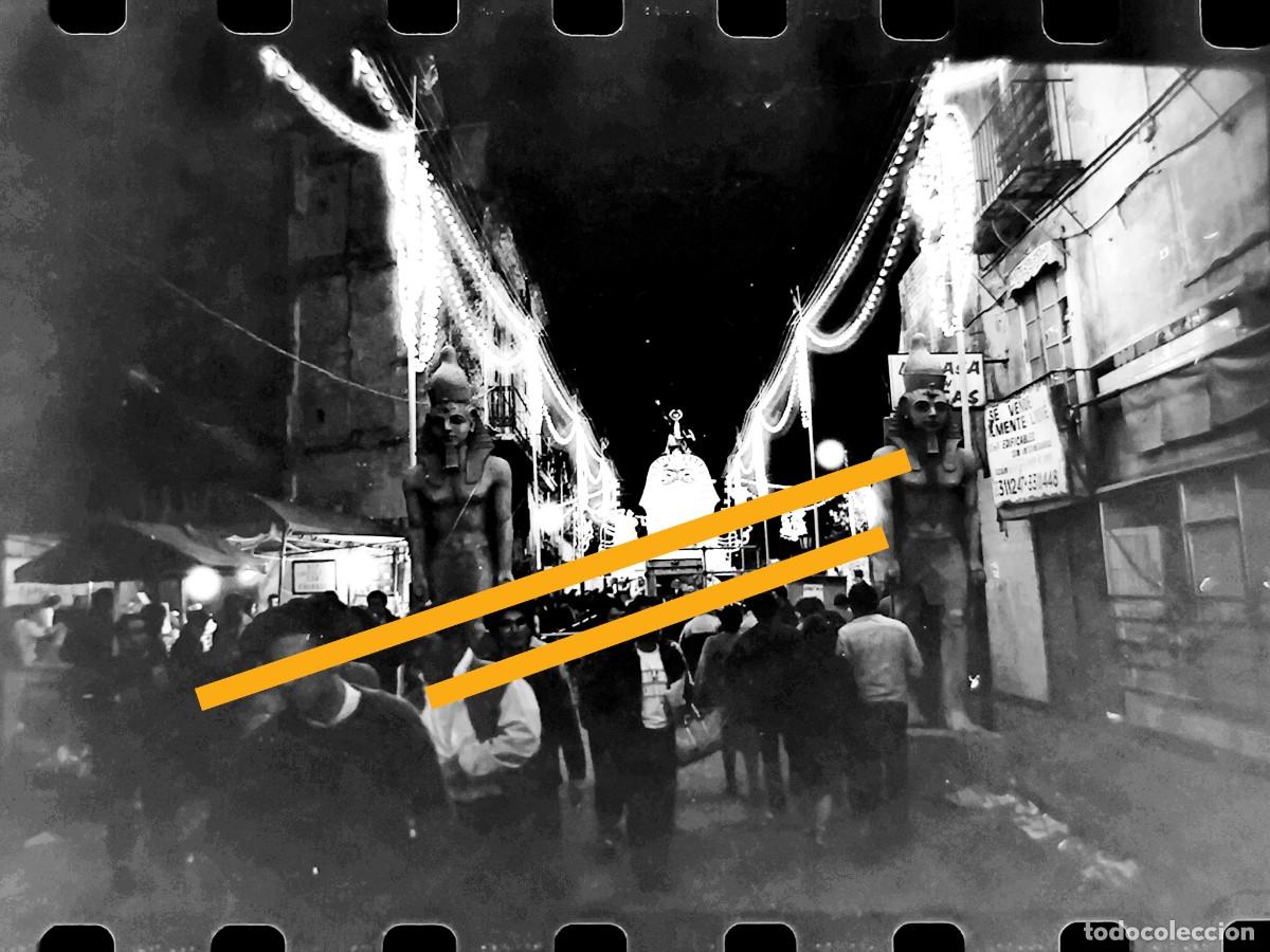 Fotograf&iacute;a antigua: Antiguo negativo de fotograf&iacute;a. Fallas de Valencia. A&ntilde;o 1985