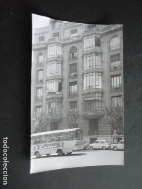 Fotograf&iacute;a antigua: MADRID CALLE DE SERRANO ANTIGUA FOTOGRAFIA ORIGINAL 12 X 17 CM