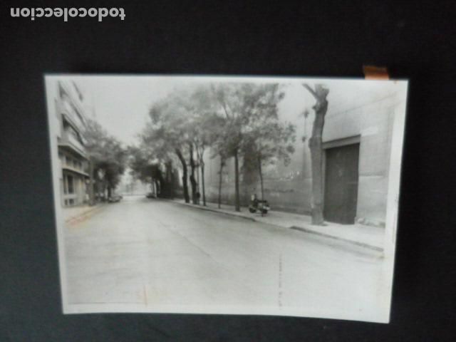Fotograf&iacute;a antigua: MADRID UNA CALLE ANTIGUA FOTOGRAFIA ORIGINAL 18 X 13 CM