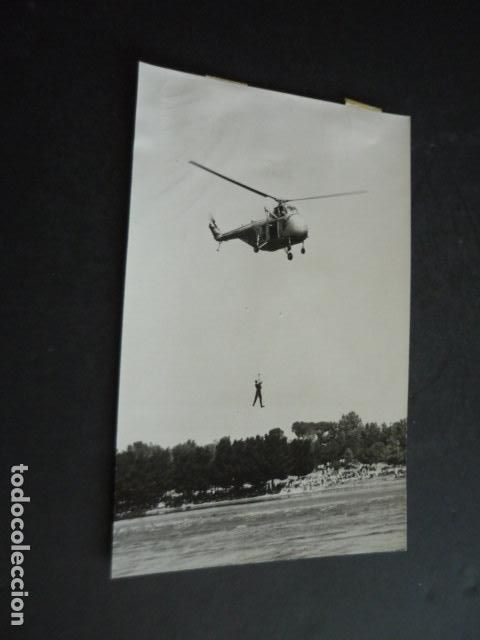 Fotografia antica: MADRID CASA DE CAMPO PISCINA CAMPEONATO SALVAMENTO SOCORRISMO ANTIGUA FOTOGRAFIA ORIGINAL 12 X 17 CM
