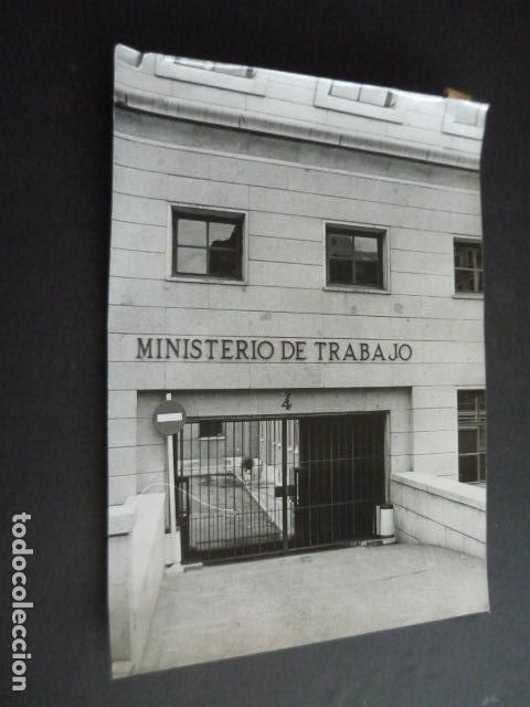 Fotografia antica: MADRID MINISTERIO DE TRABAJO ANTIGUA FOTOGRAFIA ORIGINAL 18 X 24 CM