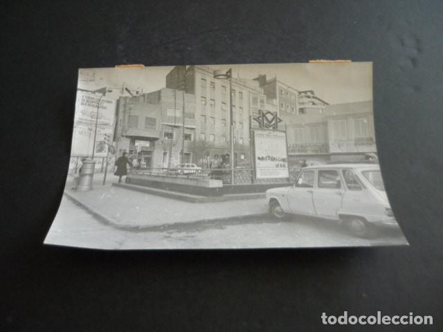 Fotografia antica: BARCELONA ATENTADO ESTACION METRO PUBILLAS CASAS GRAPO ANTIGUA FOTOGRAFIA 18 X 13 CM