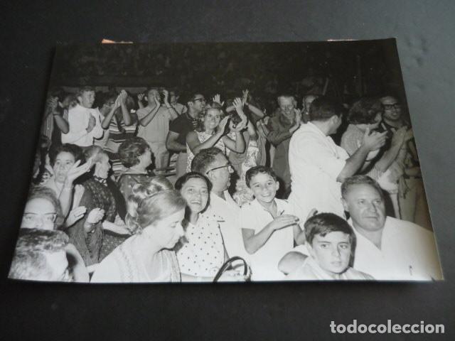 Fotografia antica: BENIDORM ALICANTE FESTIVAL DE LA CANCION 1968 ANTIGUA FOTOGRAFIA 18 X 24 CM