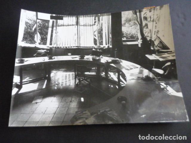 Fotograf&iacute;a antigua: MADRID ATENTADO DE LOS GRAPO CONTRA DIARIO 16 1977 ANTIGUA FOTOGRAFIA 24 X 18 CM