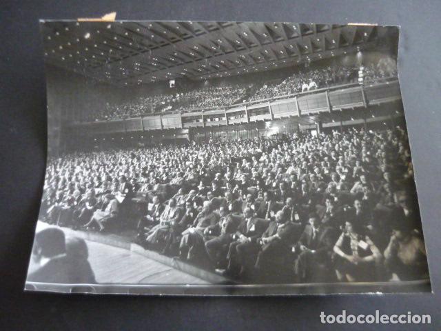 Alte Fotografie: MADRID 1978 PRIMER CONGRESO UCD PARTIDO POLITICO TRANSICCION ANTIGUA FOTOGRAFIA 24 X 18 CM
