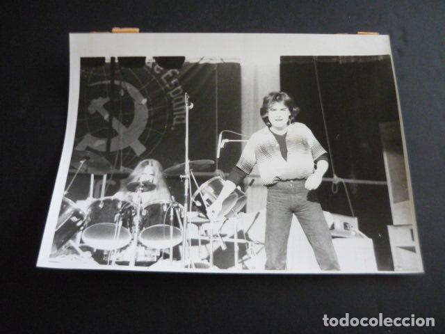 Fotograf&iacute;a antigua: MADRID PRIMER CONGRESO JOVEN GUARDIA ROJA DE ESPA&Ntilde;A 1978 ANTIGUA FOTOGRAFIA 24 X 18 CM