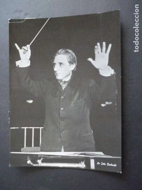 Fotograf&iacute;a antigua: JOHN BARBIROILLI DIRECTOR DE ORQUESTA ANTIGUA FOTOGRAFIA 24 X 18 CM