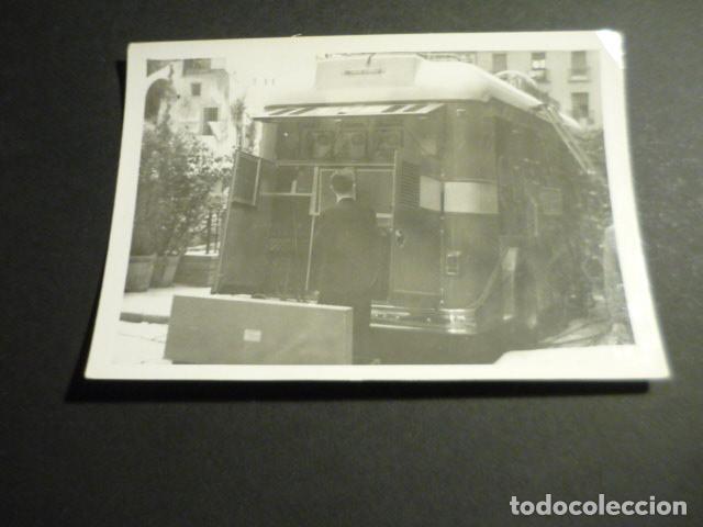 Alte Fotografie: MADRID UNIDAD MOVIL TELEVISION ESPA&Ntilde;OLA ANTIGUA FOTOGRAFIA 11 X 8 CM