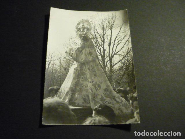 Alte Fotografie: RIAZA SEGOVIA PROCESION VIRGEN HONTANARES ANTIGUA FOTOGRAFIA 11 X 8 CM