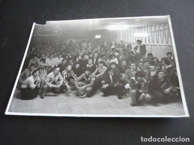 Fotograf&iacute;a antigua: MADRID HUELGA TRABAJADORES HOSTELERIA 1976 ANTIGUA FOTOGRAFIA 24 X 18 CM