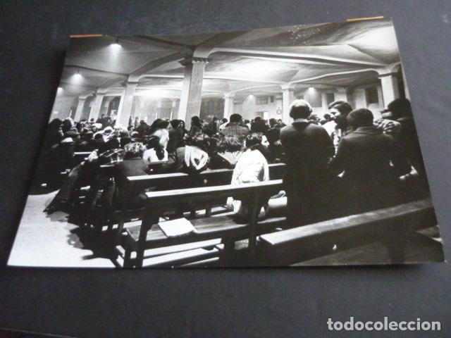 Fotograf&iacute;a antigua: MADRID HUELGA ENSE&Ntilde;ANZA GENERAL BASICA 1976 ANTIGUA FOTOGRAFIA 24 X 18 CM