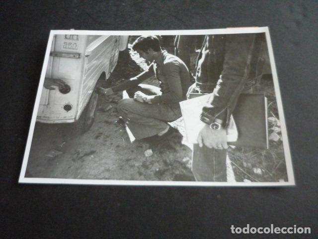 Alte Fotografie: MADRID CA&Ntilde;O ROTO MANIFESTACION 1976 ANTIGUA FOTOGRAFIA 13 X 18 CM
