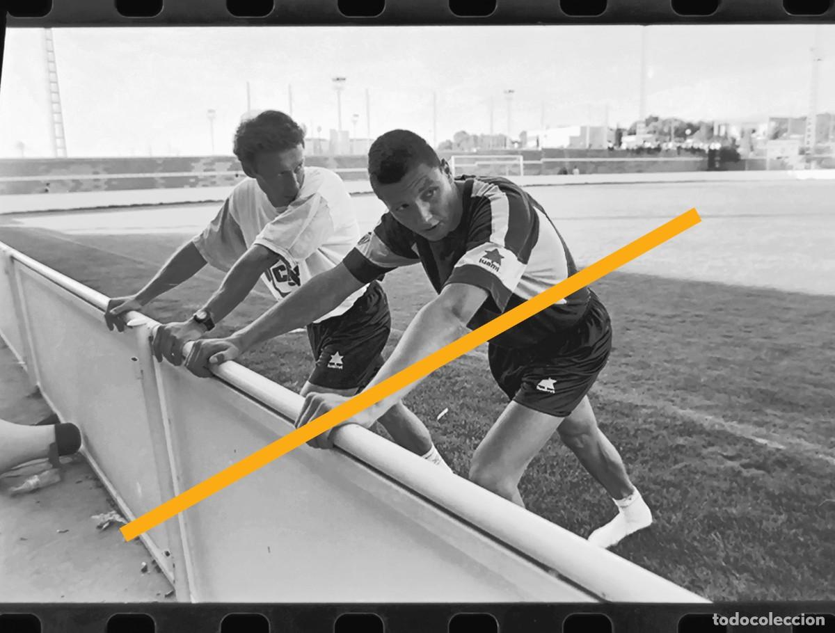 Fotograf&iacute;a antigua: Antiguo negativo de fotograf&iacute;a. Valencia club de f&uacute;tbol. A&ntilde;o 1994.