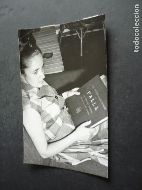 Fotograf&iacute;a antigua: MARIA ISABEL DE FALLA SOBRINA DE MANUEL DE FALLA ANTIGUA FOTOGRAFIA ORIGINAL 12 X 18 CM