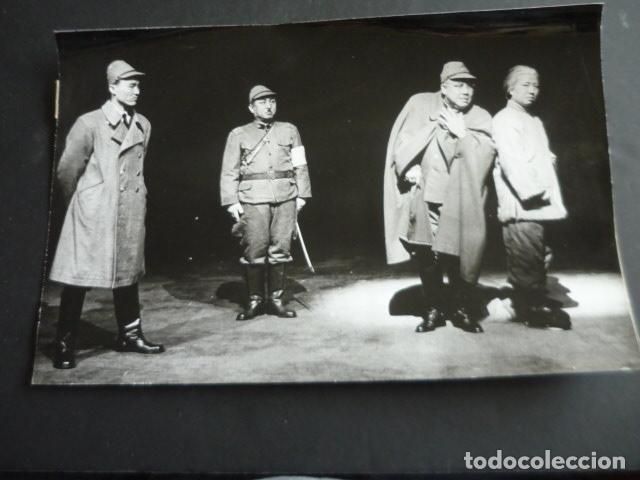 Fotografia antica: CHINA OPERA REVOLUCIONARIA ANTIGUA FOTOGRAFIA ORIGINAL 20 X 30 CM