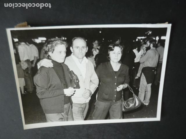 Fotografia antiga: MADRID MANIFESTACION AFECTADOS SINDROME TOXICO COLZA ANTIGUA FOTOGRAFIA ORIGINAL 18 X 13 CM