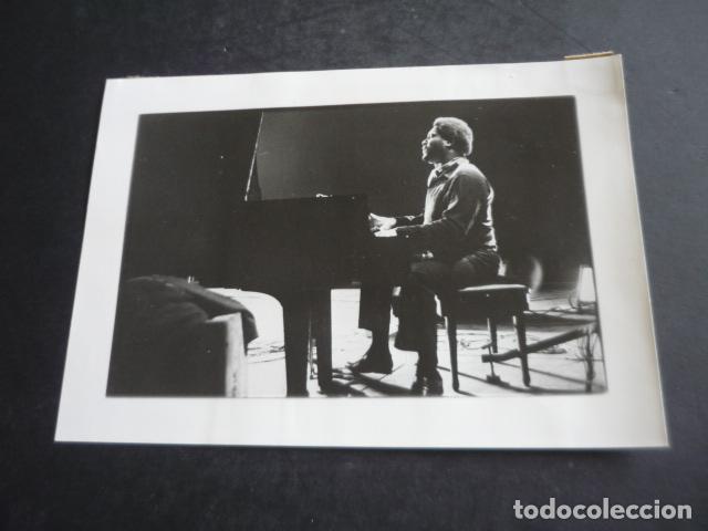 Fotograf&iacute;a antigua: MADRID FESTIVAL DE JAZZ 1982 McCOY TYNER FOTOGRAFIA ORIGINAL 18 X 13 CM
