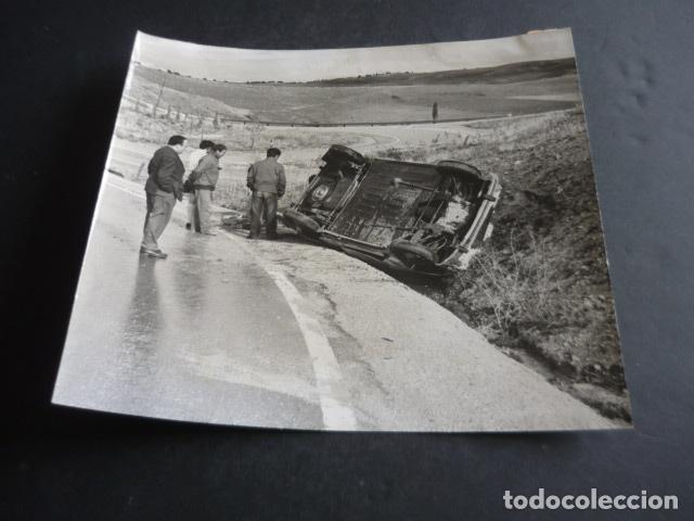 Fotografia antica: ACCIDENTE DE AUTOMOVIL ANTIGUA FOTOGRAFIA ORIGINAL 18 X 18 CM