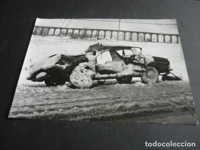 Fotograf&iacute;a antigua: NOAIN NAVARRA ACCIDENTE AUTOMOVIL ANTIGUA FOTOGRAFIA ORIGINAL 18 X 24 CM
