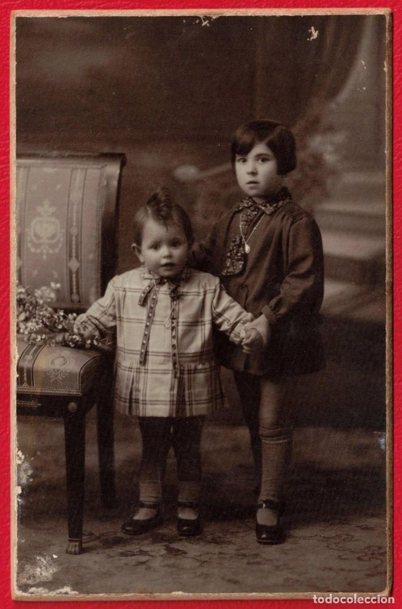 Fotograf&iacute;a antigua: F. Amer Barcelona Tarrasa Fotograf&iacute;a Ni&ntilde;os Hermanos Retrato Infantil Moda c. 1920