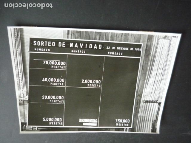 Alte Fotografie: MADRID SALON DONDE SE CELEBRA EL SORTEO DE LA LOTERIA NAVIDAD 1976 FOTOGRAFIA ORIGINAL 18 X 24 CM